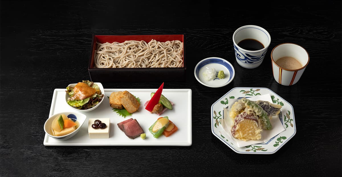 銀座 真田の信州前菜七種と蕎麦